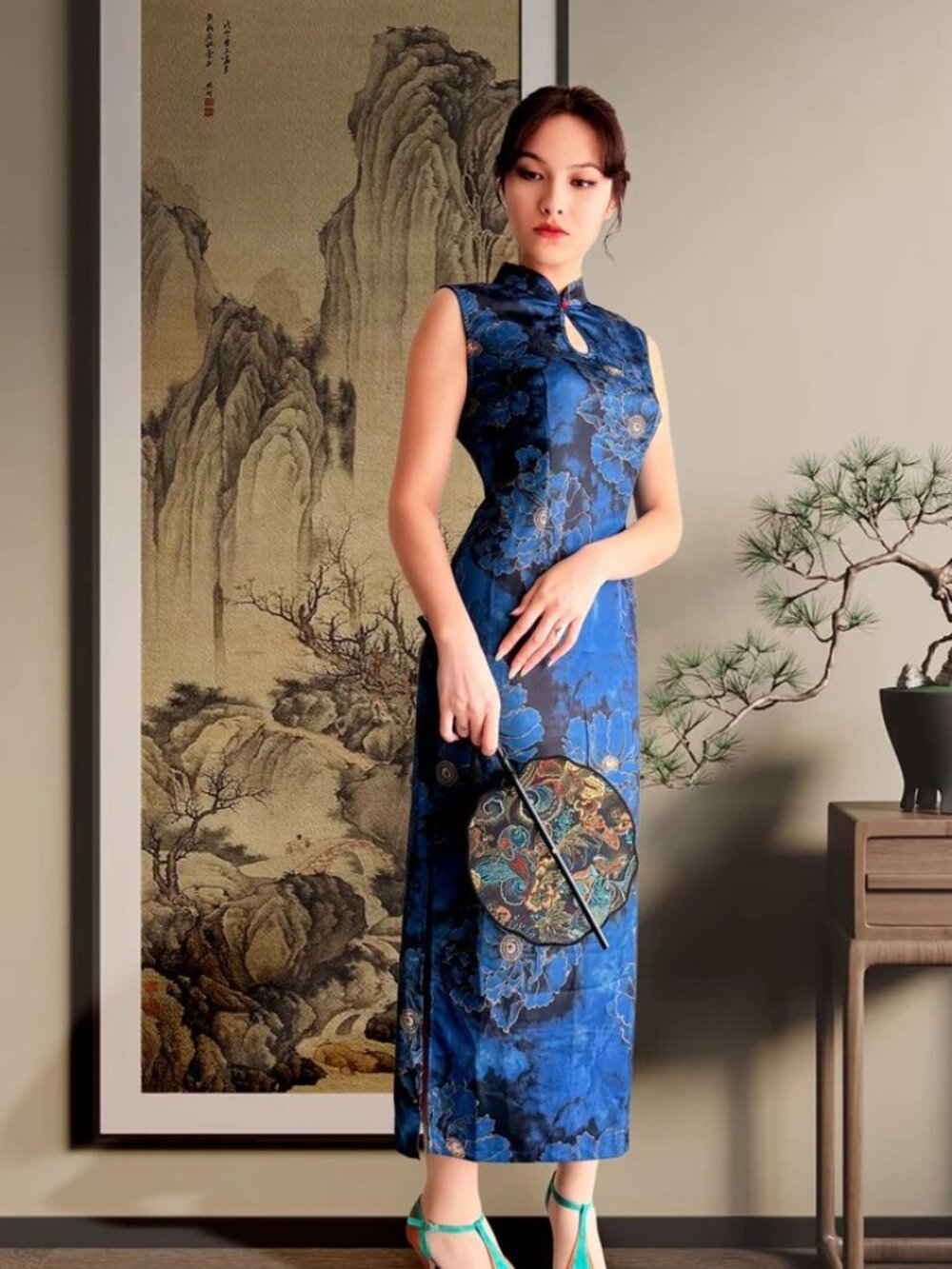 New Modern hanfu qipao 汉元素 - sleeveless blue